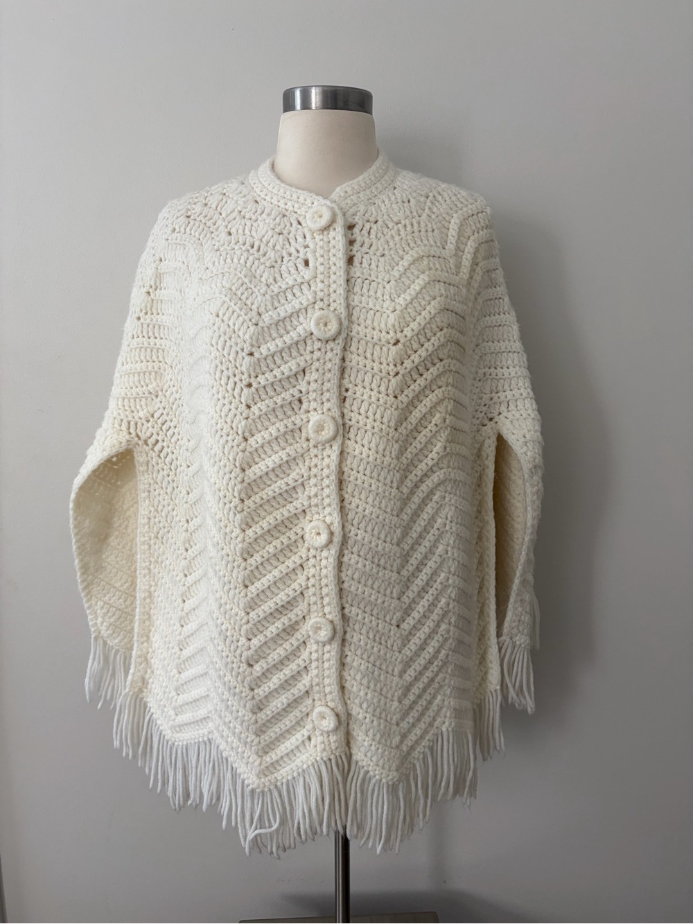 Vintage Cream Crochet Button-Front Fringe Poncho Sweater S/M 70’s Style Retro